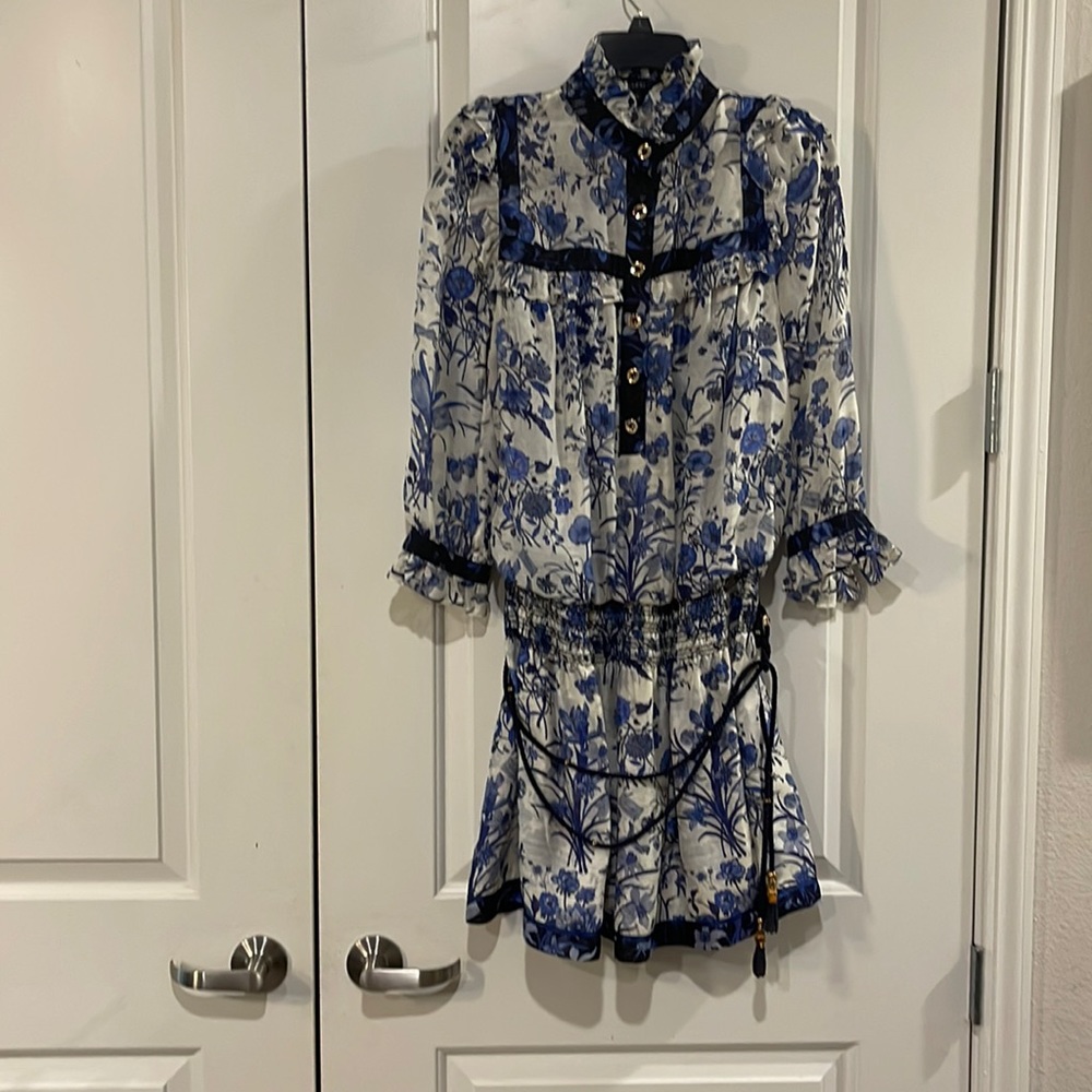 Silk blue and white floral print Gucci knee length dress